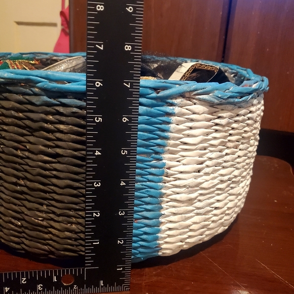 Handcrafted Basket with ❤️ design on lid - Picture 12 of 13